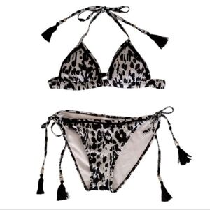 VENUS Alluring Leopard Bikini Set, Top Size A, Bottom Size S